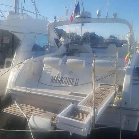 Nuit De Reve Sur Bateau Mamours Ii Проживание в семье