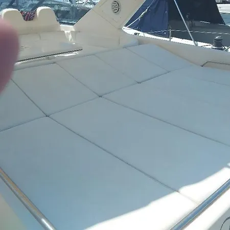 Séjour chez l'habitant Nuit De Rêve Sur Bateau Mamours Ii Saint-Raphaël