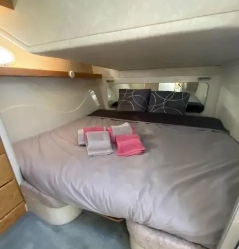 Nuit De Reve Sur Bateau Mamours Ii Проживание в семье Сен-Рафаэль
