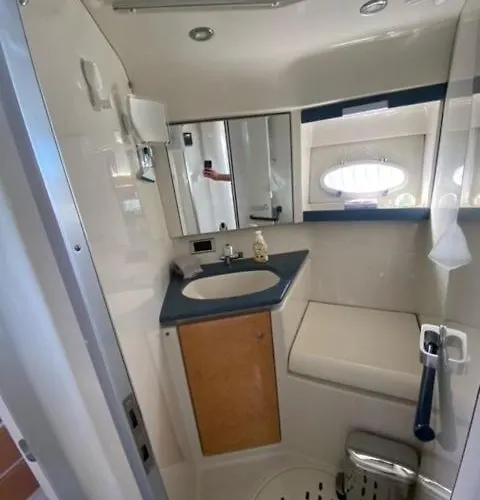 Nuit De Rêve Sur Bateau Mamours Ii Séjour chez l'habitant *